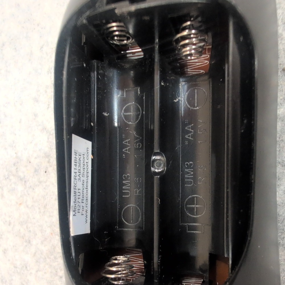 RCA RCR414BHE 4-Device Universal Remote Control Backlit Black R271U1 3AB36KE - Picture 3 of 4
